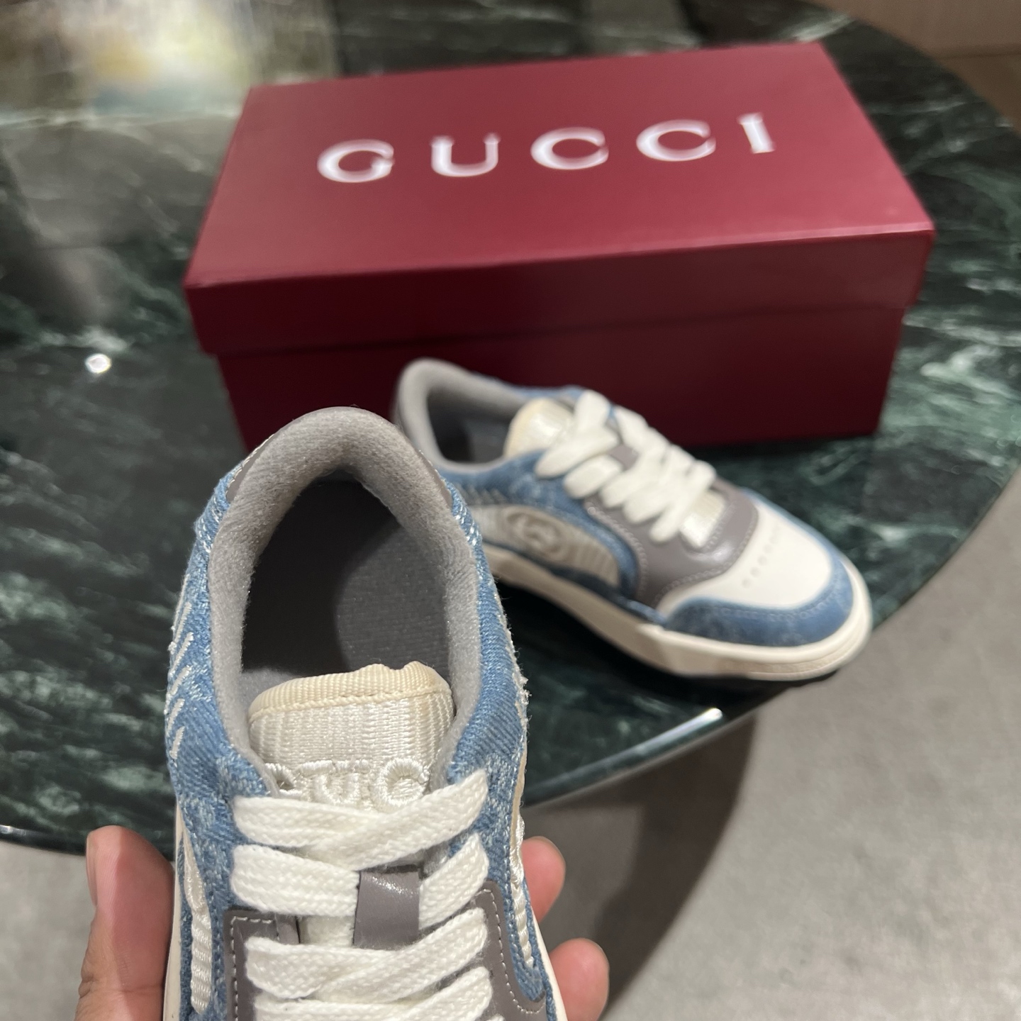 Children's shoes child